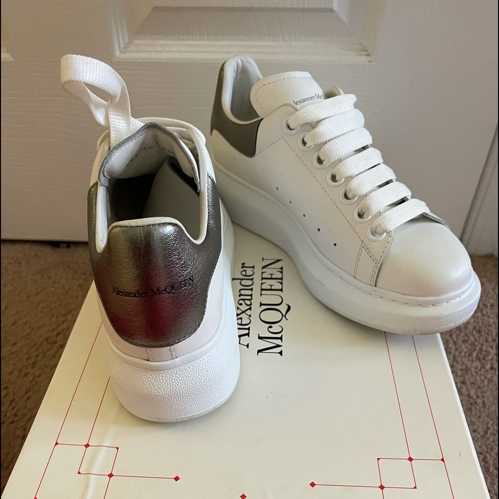 Authentic 💯 Alexander McQueen Sneakers